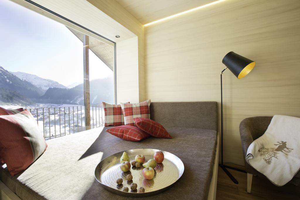 N Apartments Hotel Schoppernau Bilik gambar